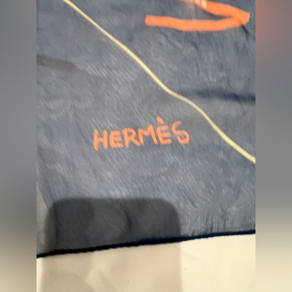 Hermes Scarf Made In France Attrape Tes Reves Silk Logo - Picture 7 of 7